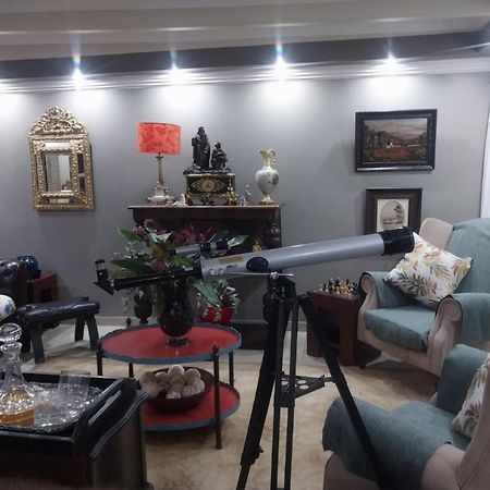 The Giraffe Room At Frederick'S Place Pretoria Bagian luar foto